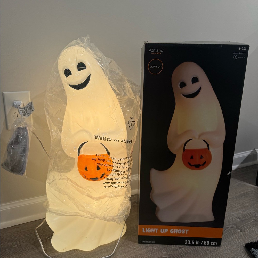 NWT blow mold ghost